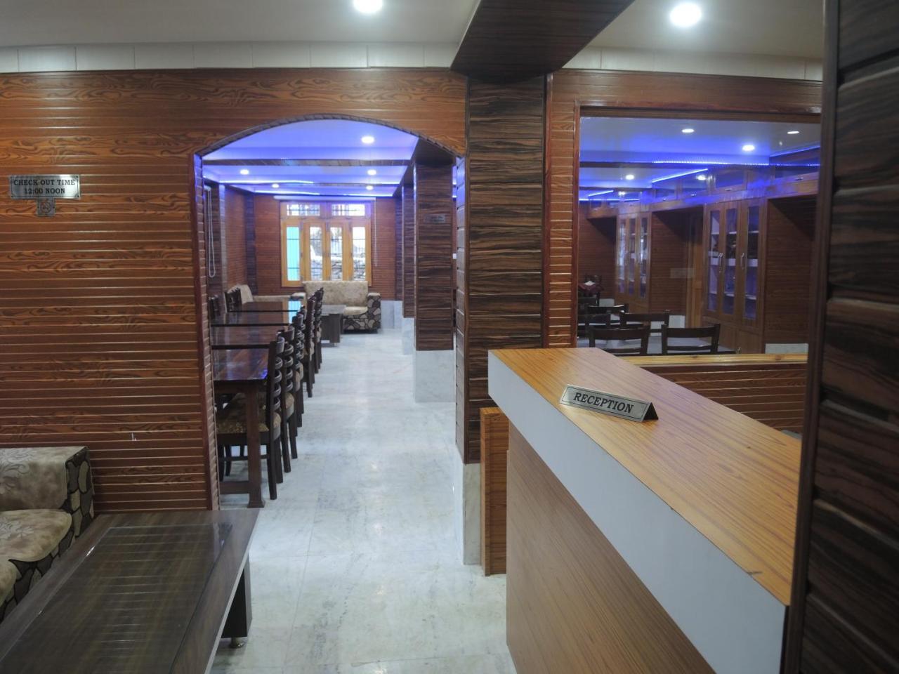 The Alpine Nest Hotel Кальпа Экстерьер фото